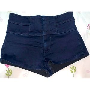 WOMEN SHORTS